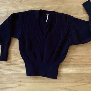 Free People size s balloon sleeve v-neck sweater